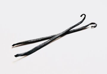 black and white straight line