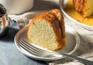 Homemade Holiday Buttered Rum Cake